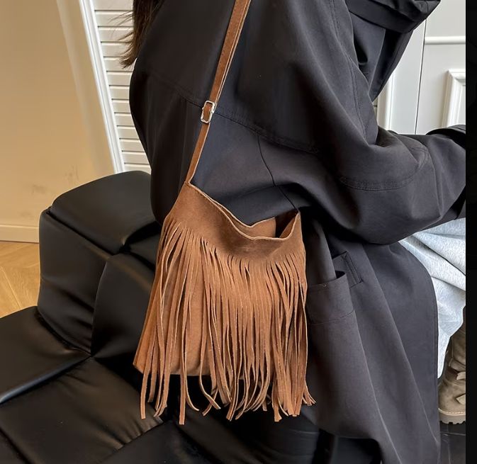 Tassel saddle bag
